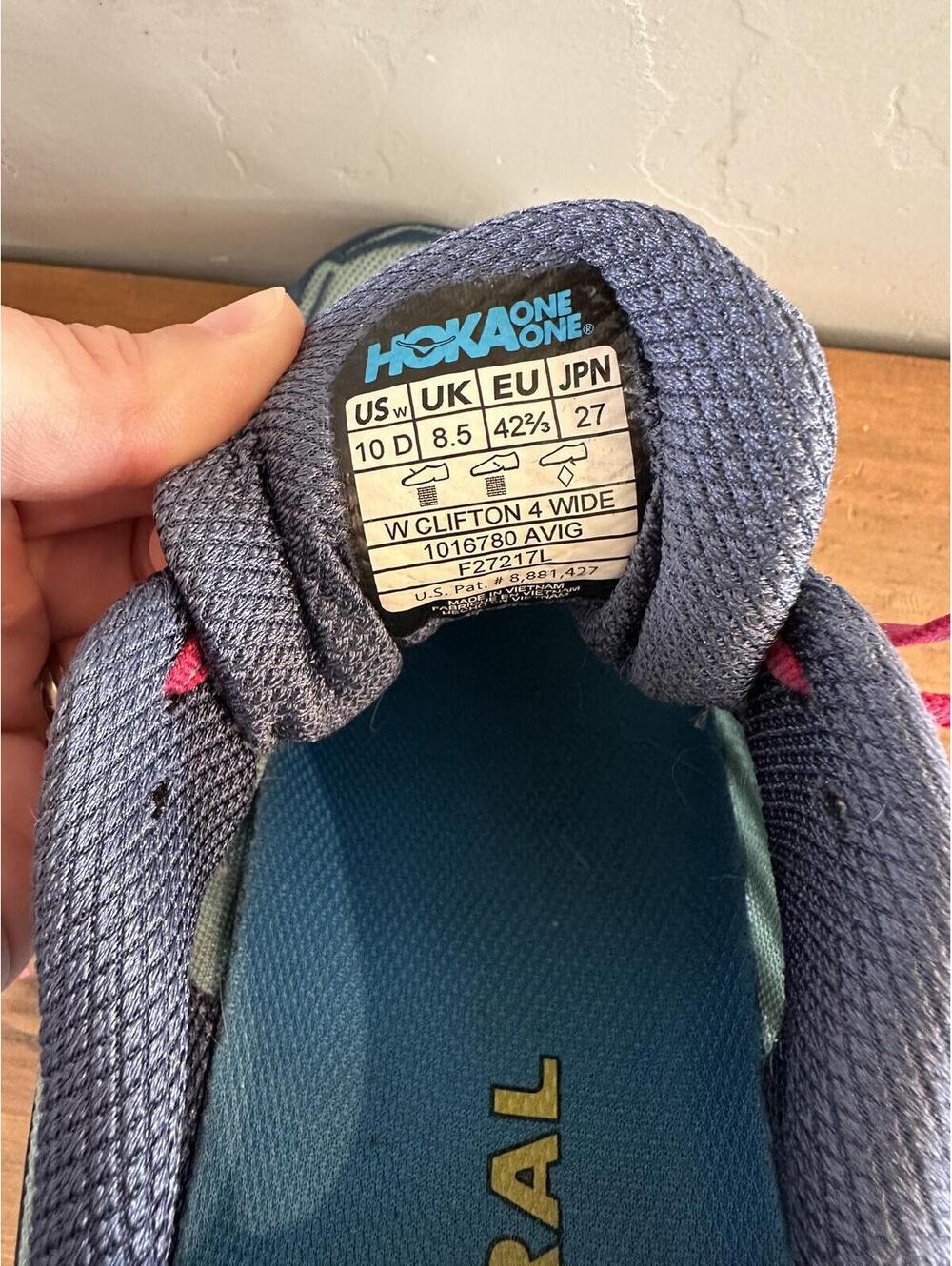 HOKA One One Clifton 4 Road Running Shoe Blue & Pink Women’s size 10D Wide - Picture 8 of 13